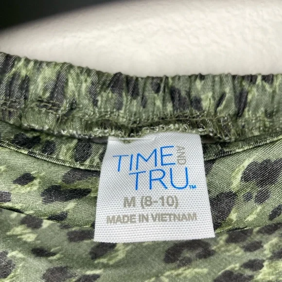 Olive/khaki green knee-length skirt - Picture 2 of 4